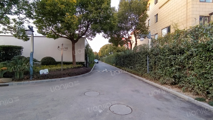 东园雅集轩外景图