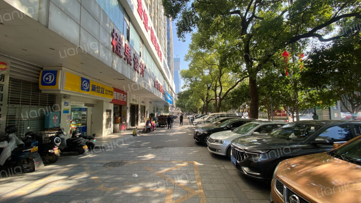 长沙粮贸大厦外景图