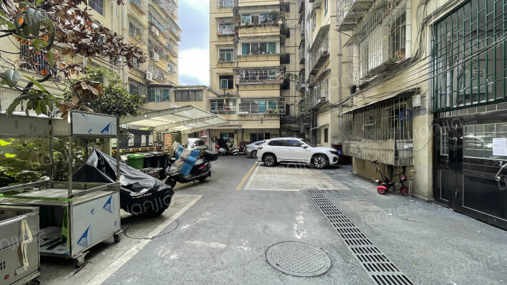 银辉花园外景图