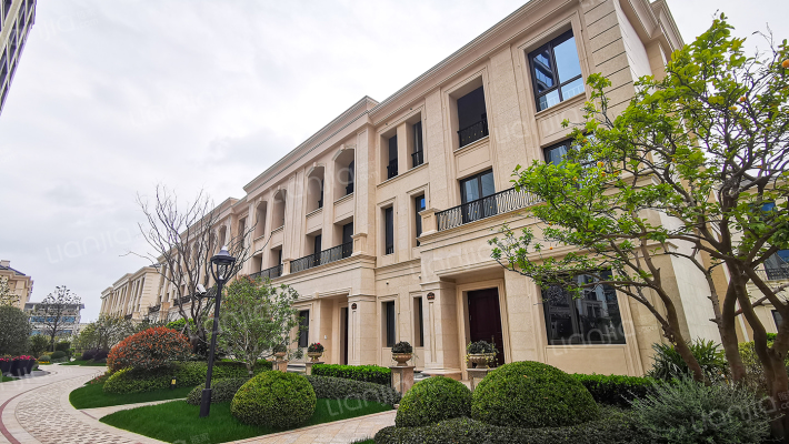 滨江春盛大江名筑外景图