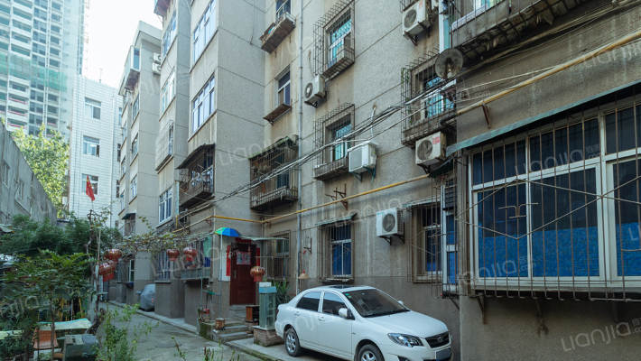 劳动北路64号外景图