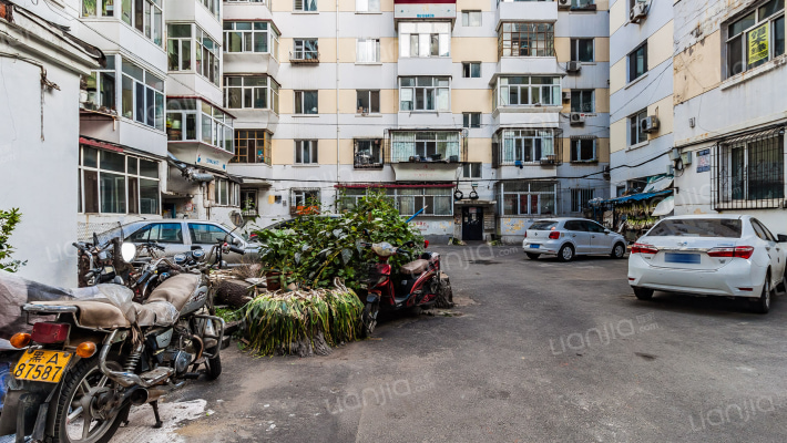 经纬七道街外景图