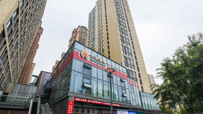 世茂云尚天地外景图