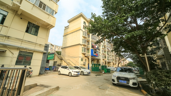 南方花园A组团外景图