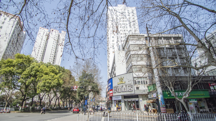 中扬大厦外景图