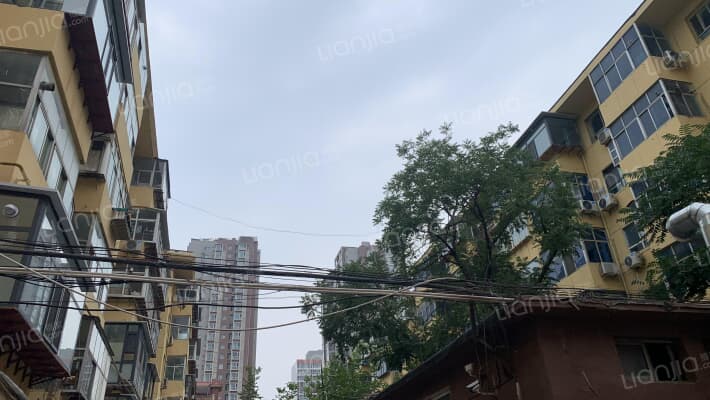 村南街宿舍外景图