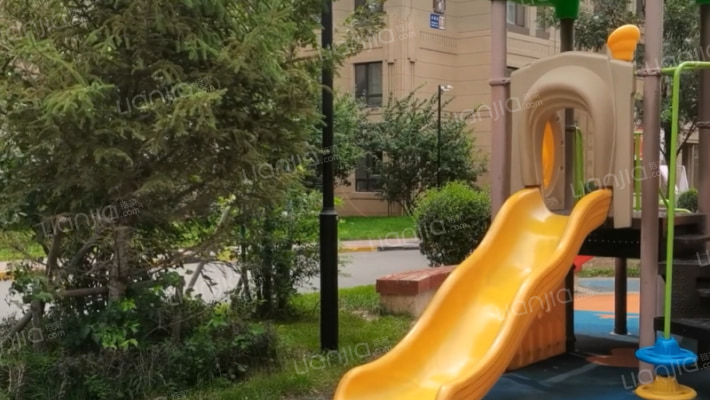 保利香槟国际外景图