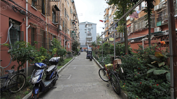 石泉小区外景图