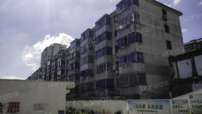 康发小区外景图