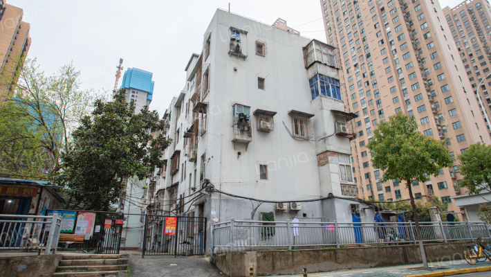 汉阳大道575号外景图