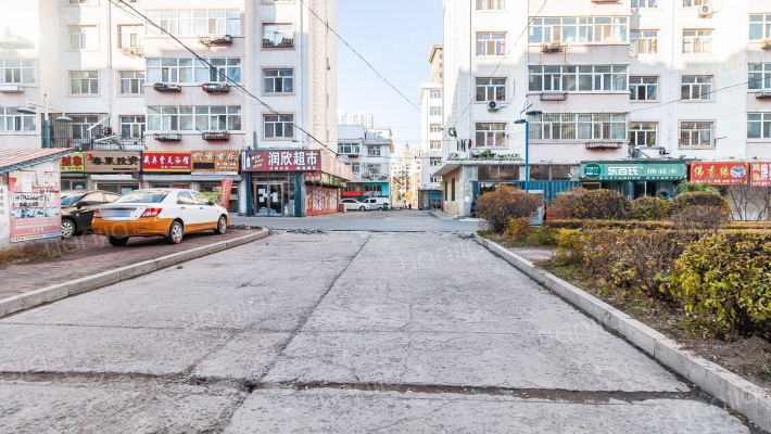 和平四期外景图