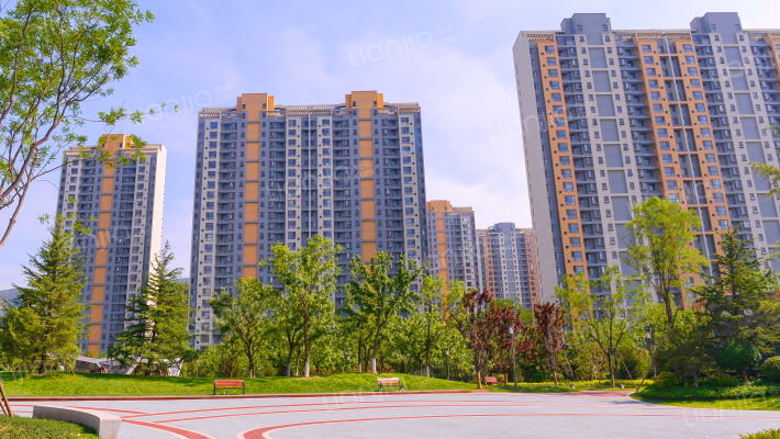 领秀城UP街区外景图