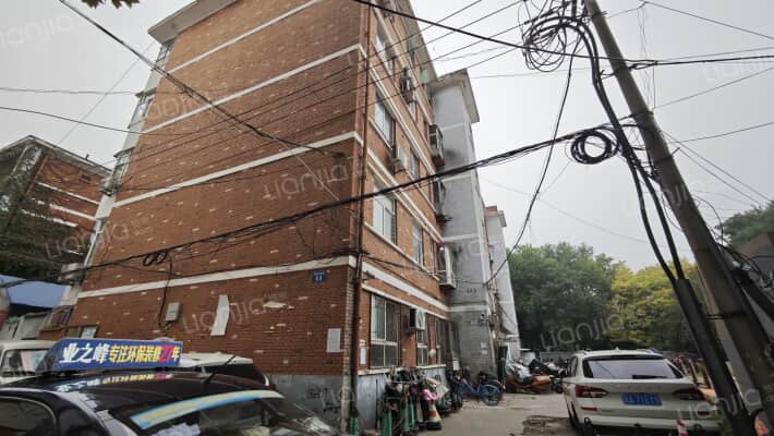 五金站宿舍外景图