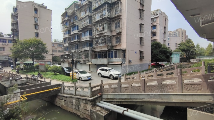 牛脚湾住宅小区外景图