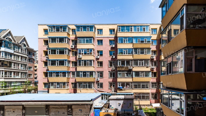 军兴小区外景图