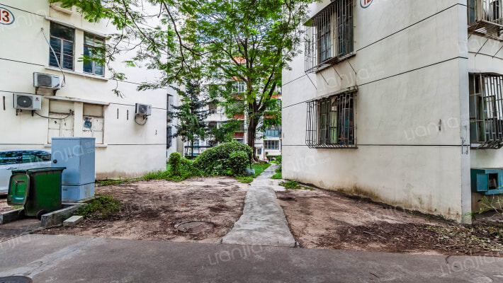 水湾小区外景图