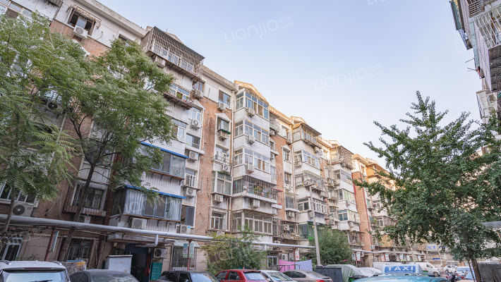 平安街81号外景图