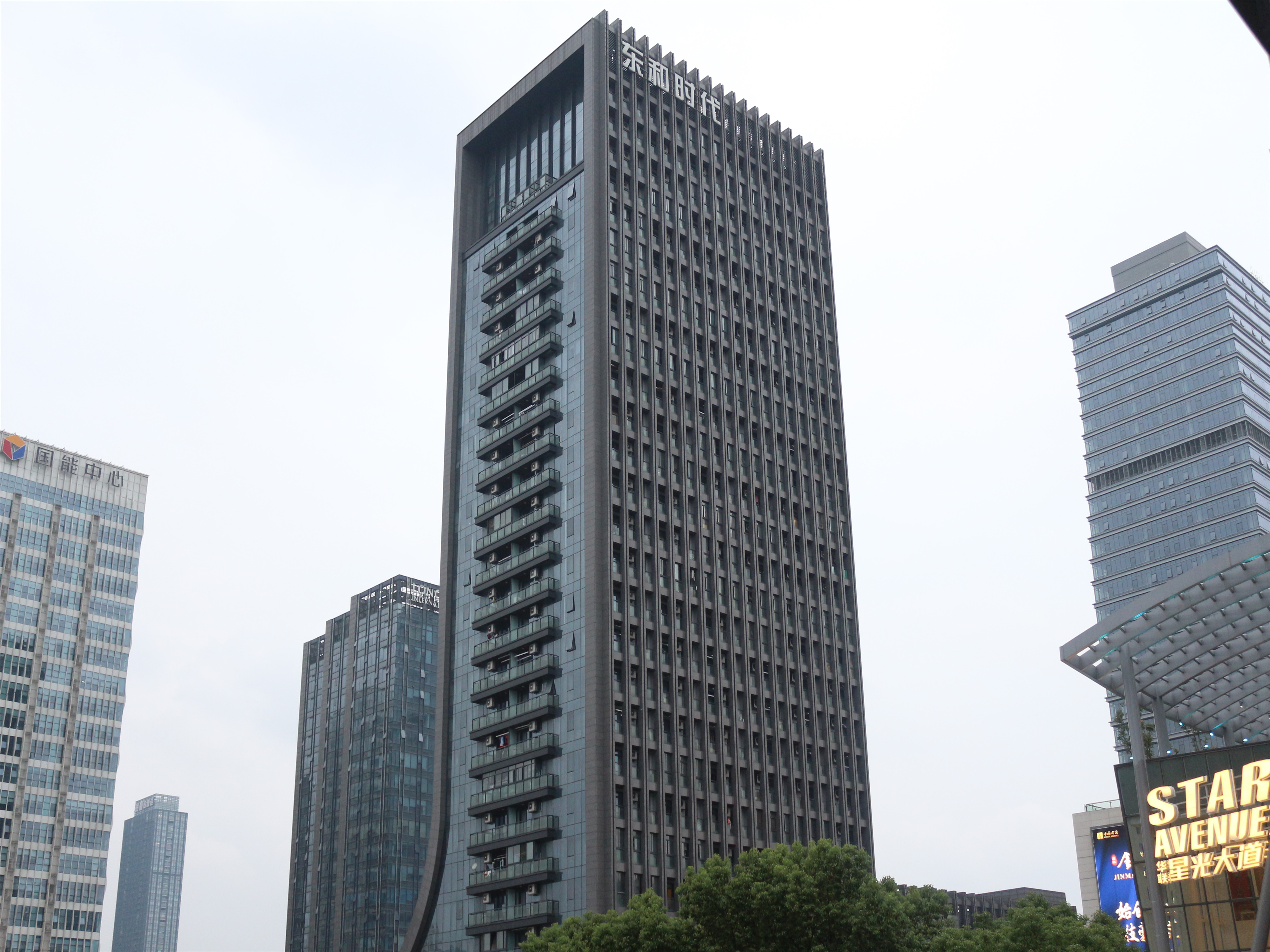 东和时代小区实景 3