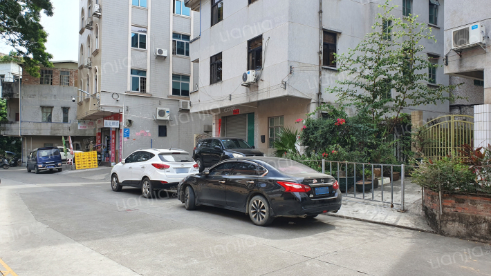 侨中路山塘巷6号小区外景图