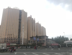 恒隆华府实景图