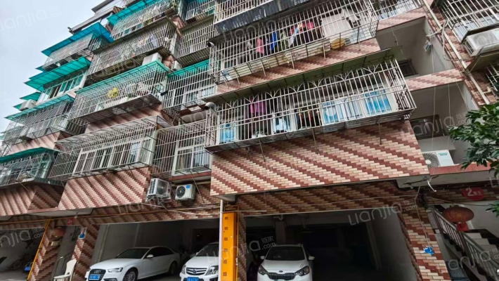 祠堂街南一巷13号外景图