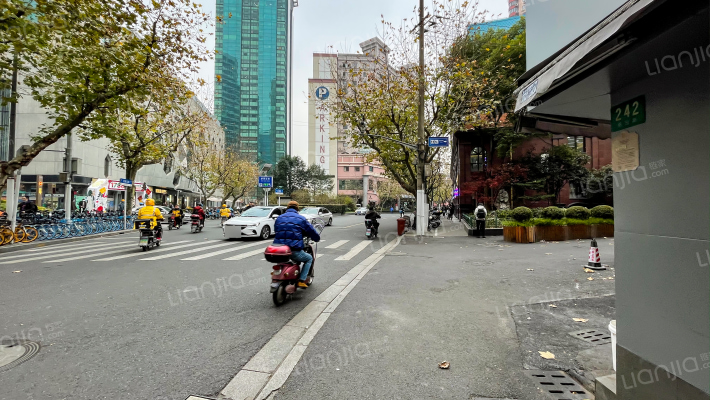 愚园路238号外景图