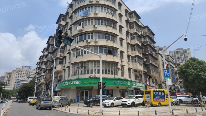 阳光小区外景图