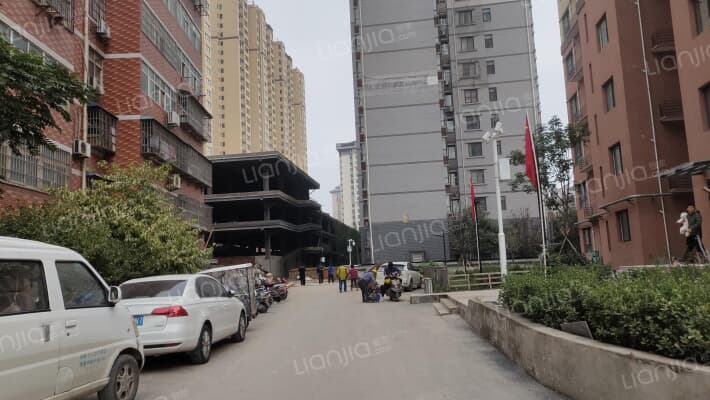 御湖豪庭外景图