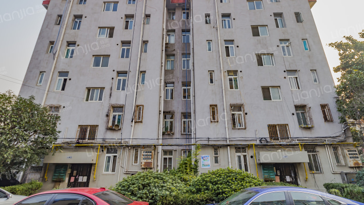 东航银杏小区外景图