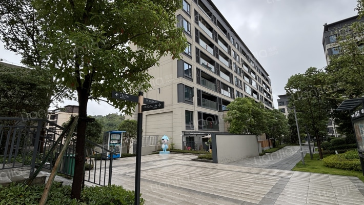 海伦堡玖悦府外景图