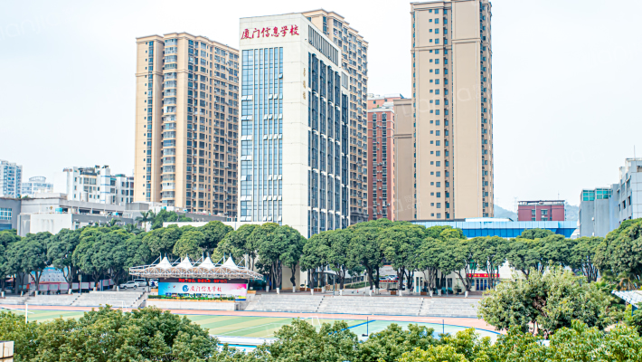 厦门电子职业学校宿舍外景图