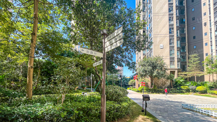 鸿荣源尚峰外景图