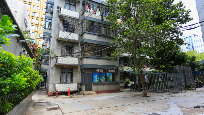 新华书店宿舍外景图