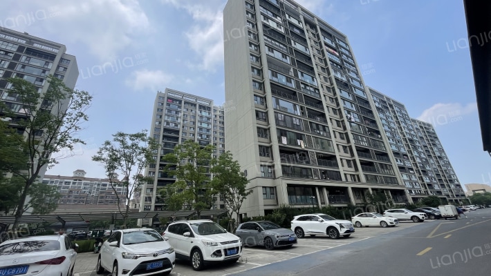 鸿基翰香华庭外景图