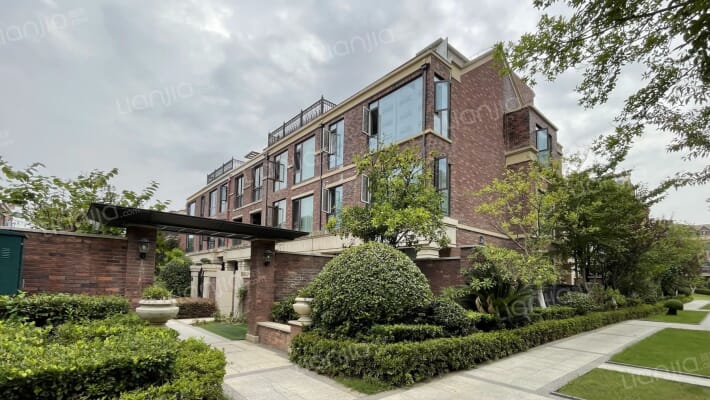 祥源城湖山别墅外景图