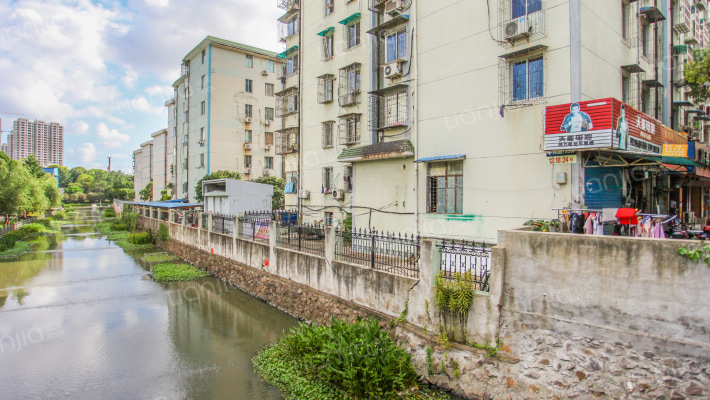 中兴路793弄小区外景图