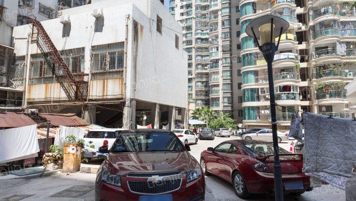 鸿山大厦外景图