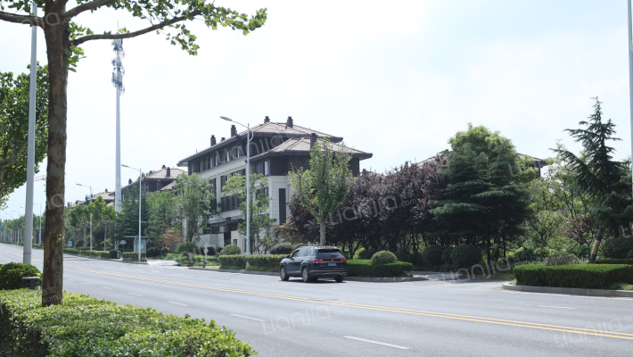 绿城晓风湖畔北区外景图