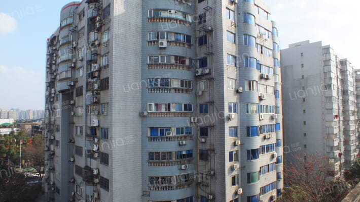 锦泰公寓外景图