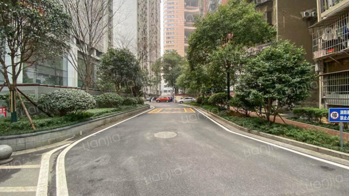 湖南日报家属楼外景图