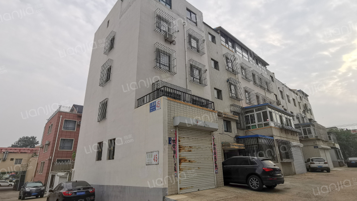 东山公寓外景图