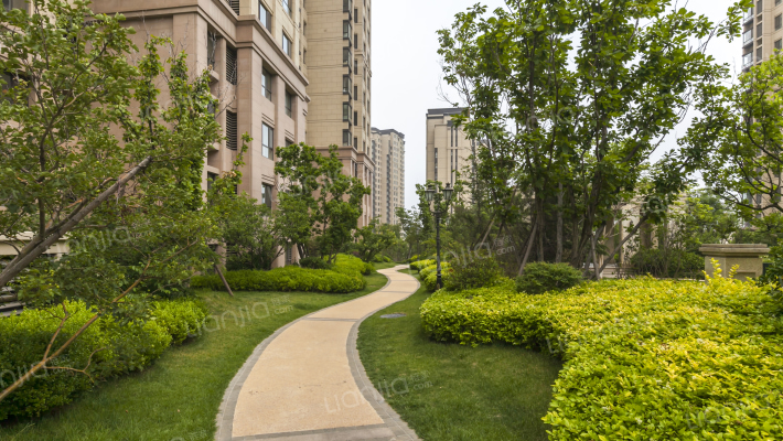 万科蓝山二期外景图