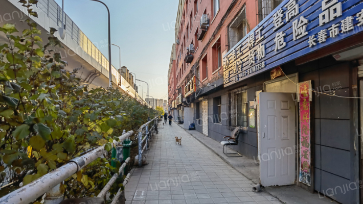 省二建宿舍外景图