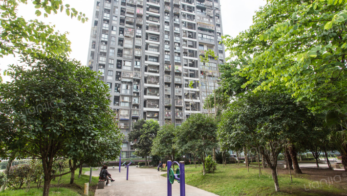 紫台春千集外景图