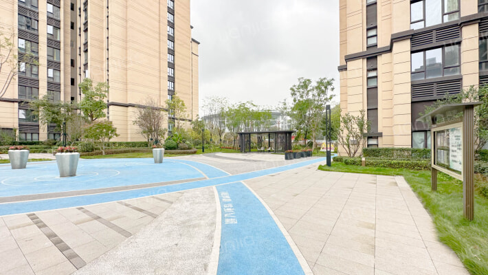 雅居乐富春山居璟澜峰外景图