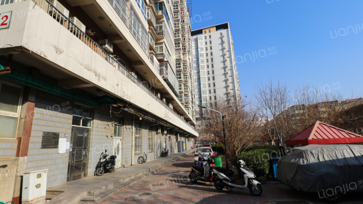 东景大厦外景图