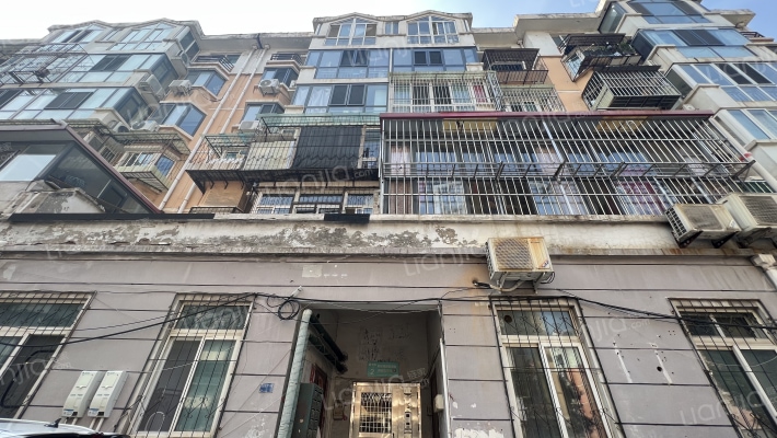 胜景花园外景图