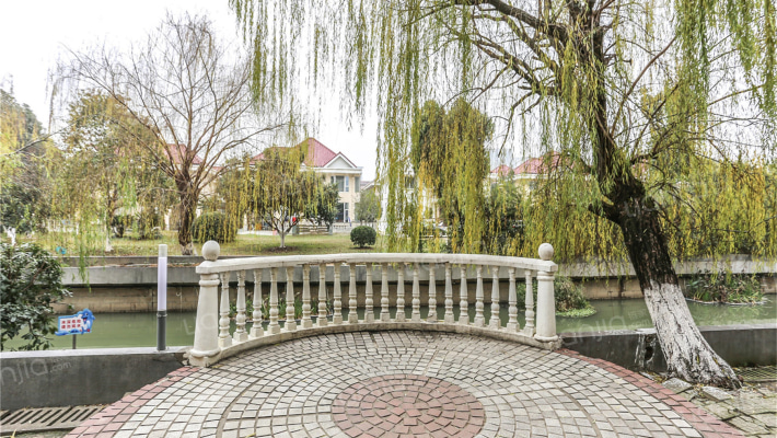 御花园玫瑰园外景图