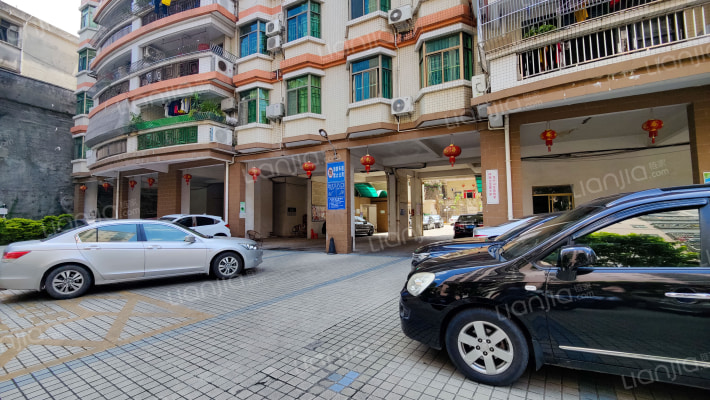 龙兴山庄外景图