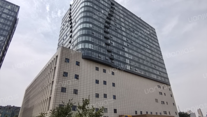 中储广场外景图